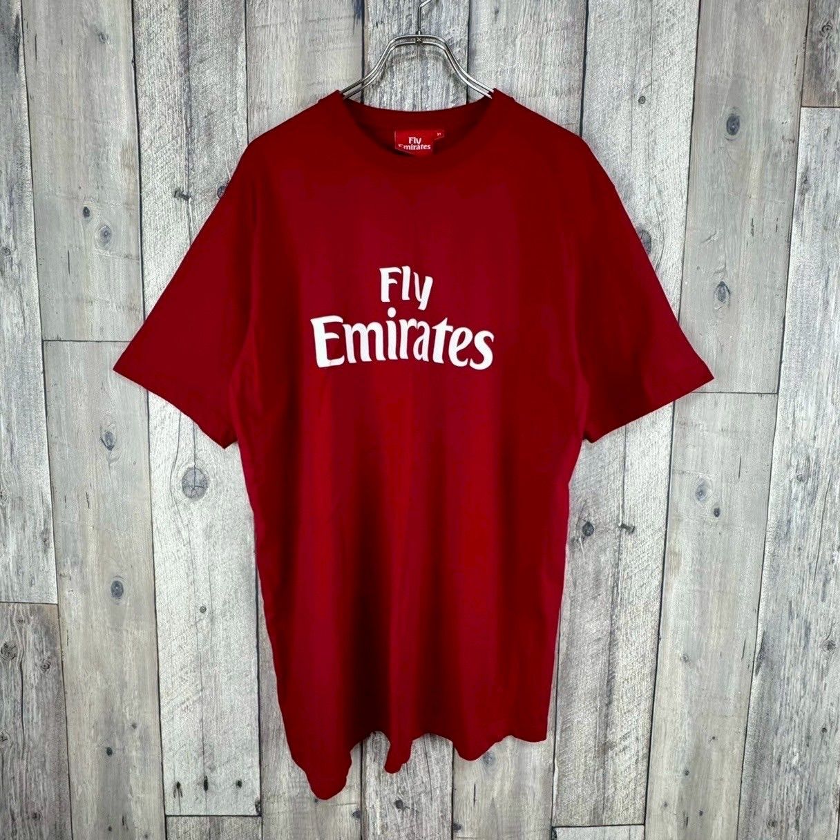 エミレーツ航空 CA着用ロゴ入りレッドTシャツ 2枚セット(M & XLサイズ) FLY Emirates フライエミレーツ ロゴTシャツ 赤 カジュアル ストリート