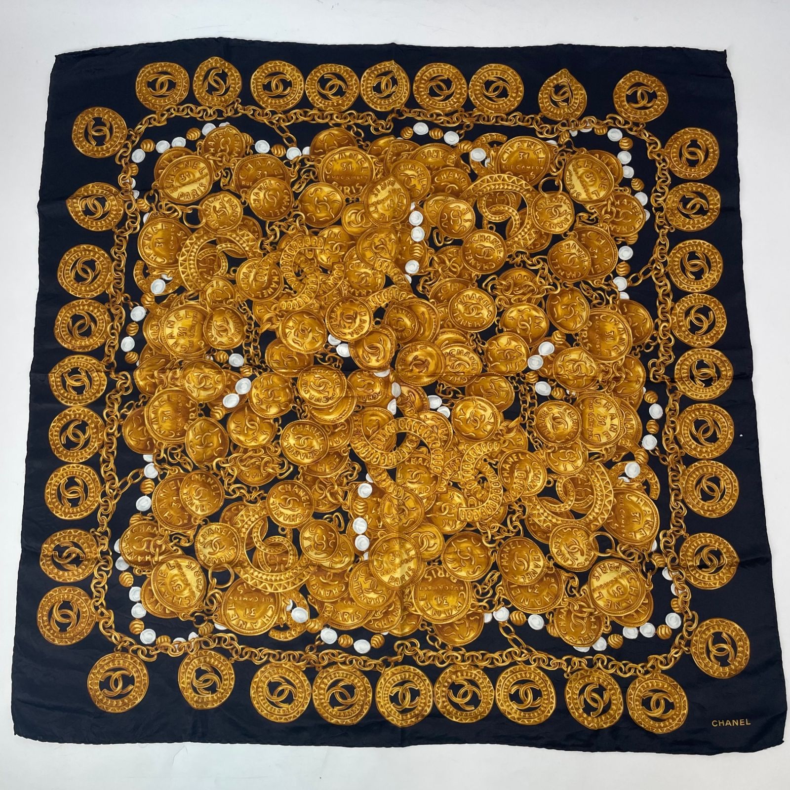 CHANEL シャネル ココマーク シルク スカーフ ブラック x ゴールド