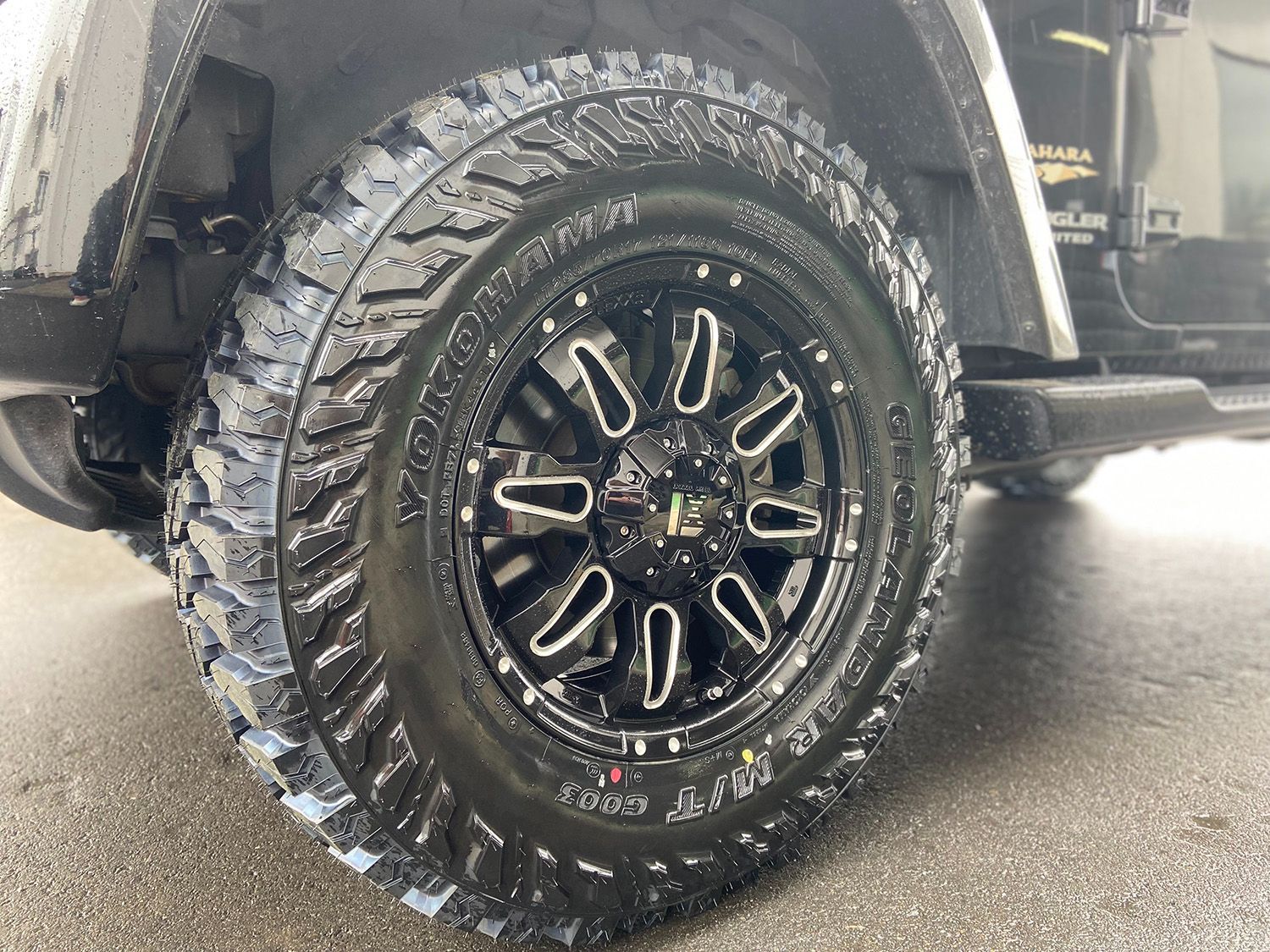 Jeep JK/JLラングラー 17インチ タイヤホイール5本セット（背面用付き）LEXXEL Balano ヨコハマ ジオランダー MT G003 265/70R17  285/70R17 ノーマル車高対応サイズ マッドタイヤ - メルカリ