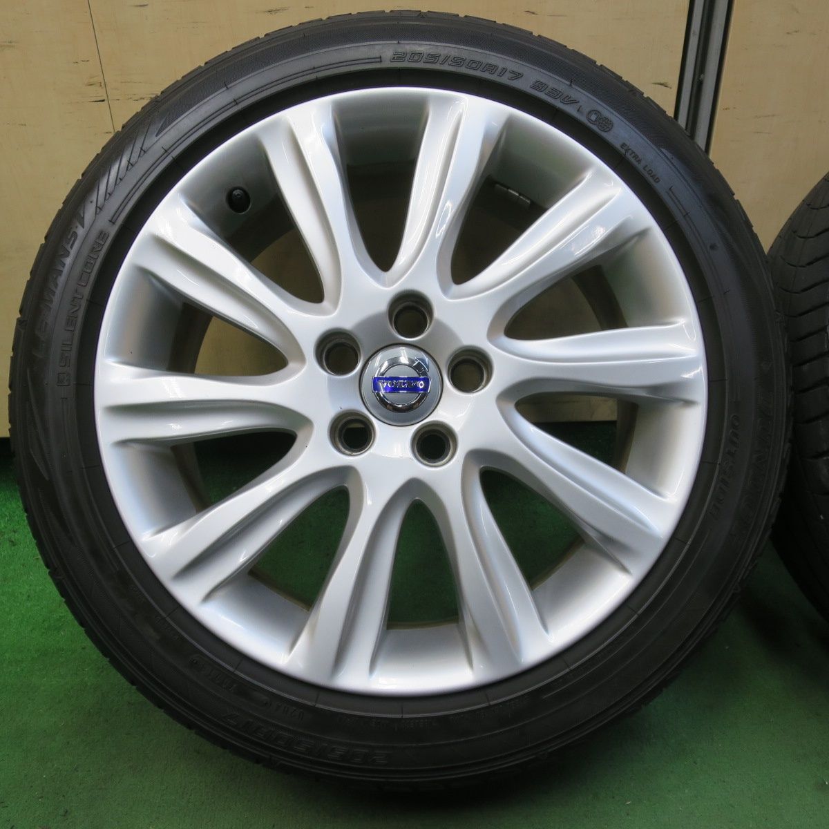 2022年製 LE MANS V205/50R17＋ボルボ純正ホイール 4本 2022年製 LE MANS V205/50R17＋ボルボ純正ホイール 4本