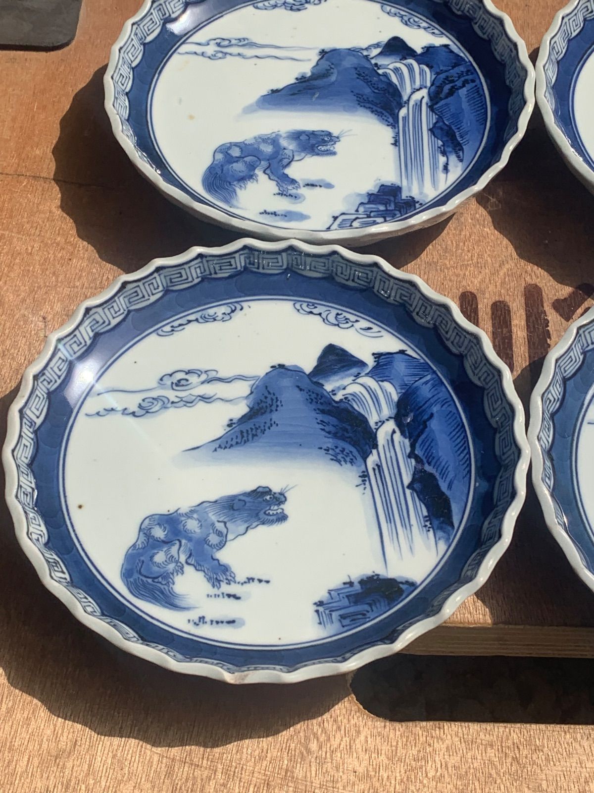 江戸後期 古伊万里 山水 獅子 2024 乾銘 中皿4客 楽天市場】古伊万里