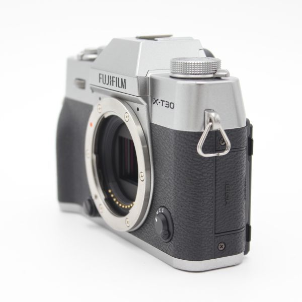 □美品□ FUJIFILM 富士フイルム ミラーレス一眼カメラ X-T30