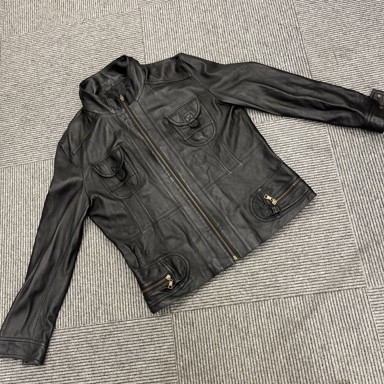 黒 レザー ジャケット 4ポケット中古 - メルカリ