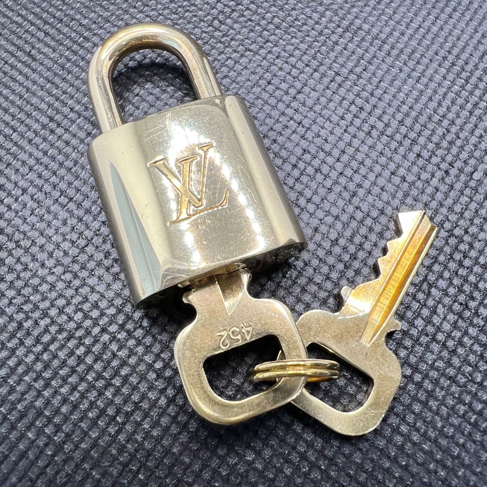 ✴︎452番✴︎ LOUIS VUITTON ルイヴィトン カデナ パドロック 南京錠