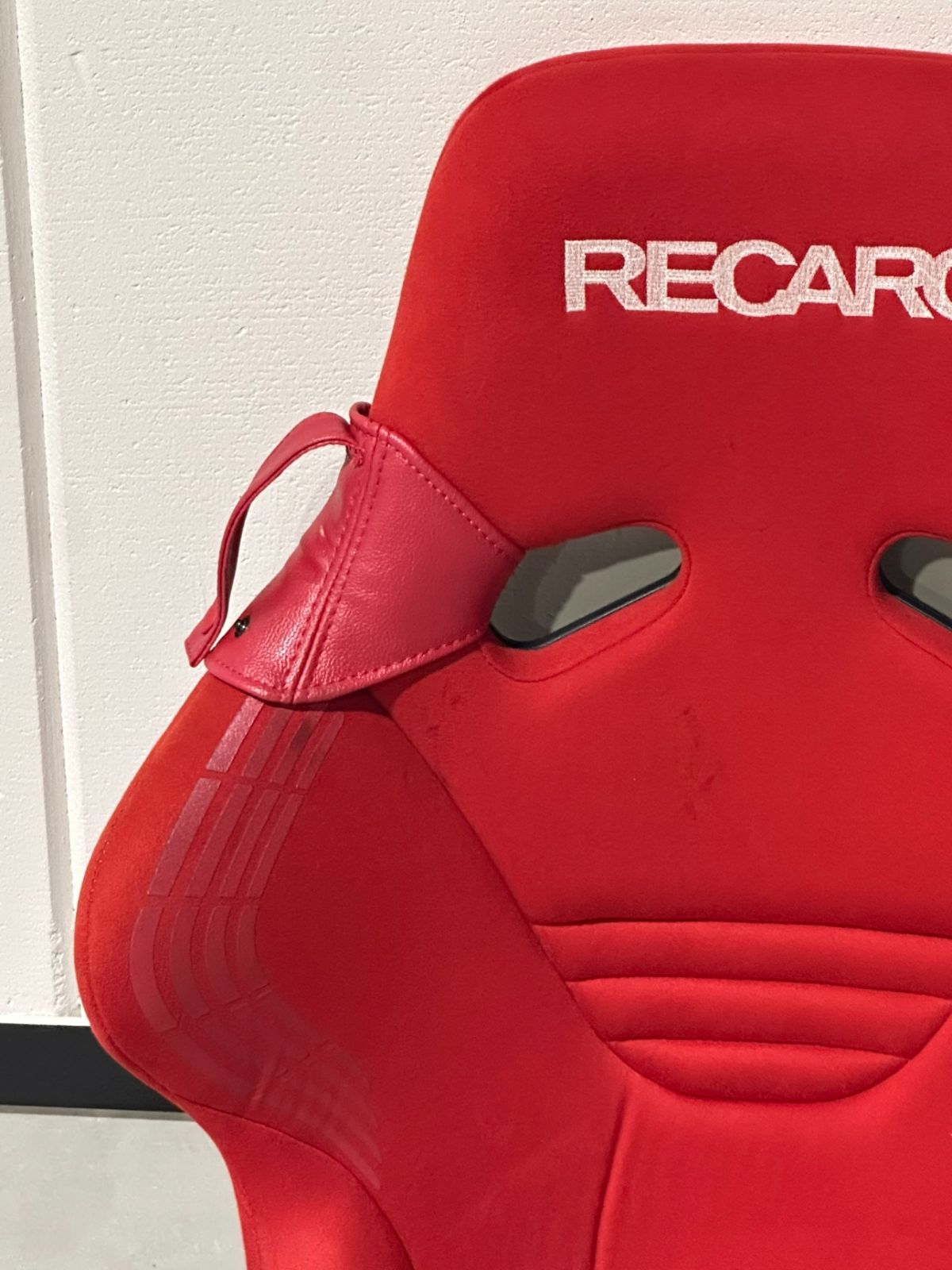 レカロ RECARO フルバケ フルバケットシート モデル 赤 レッド RS-G LED W O FIA FIA認証なし 品番 81-081.67.868-0 品 シートレール付き マツダ ロードスター ND用 品