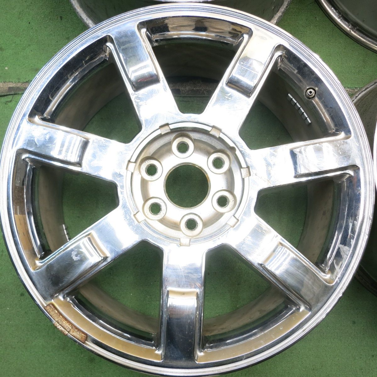 普遍的な 4本価格 キャデラック エスカレード 純正 ホイール 22インチ 22×9J PCD139.7 6H 5081502HAホ