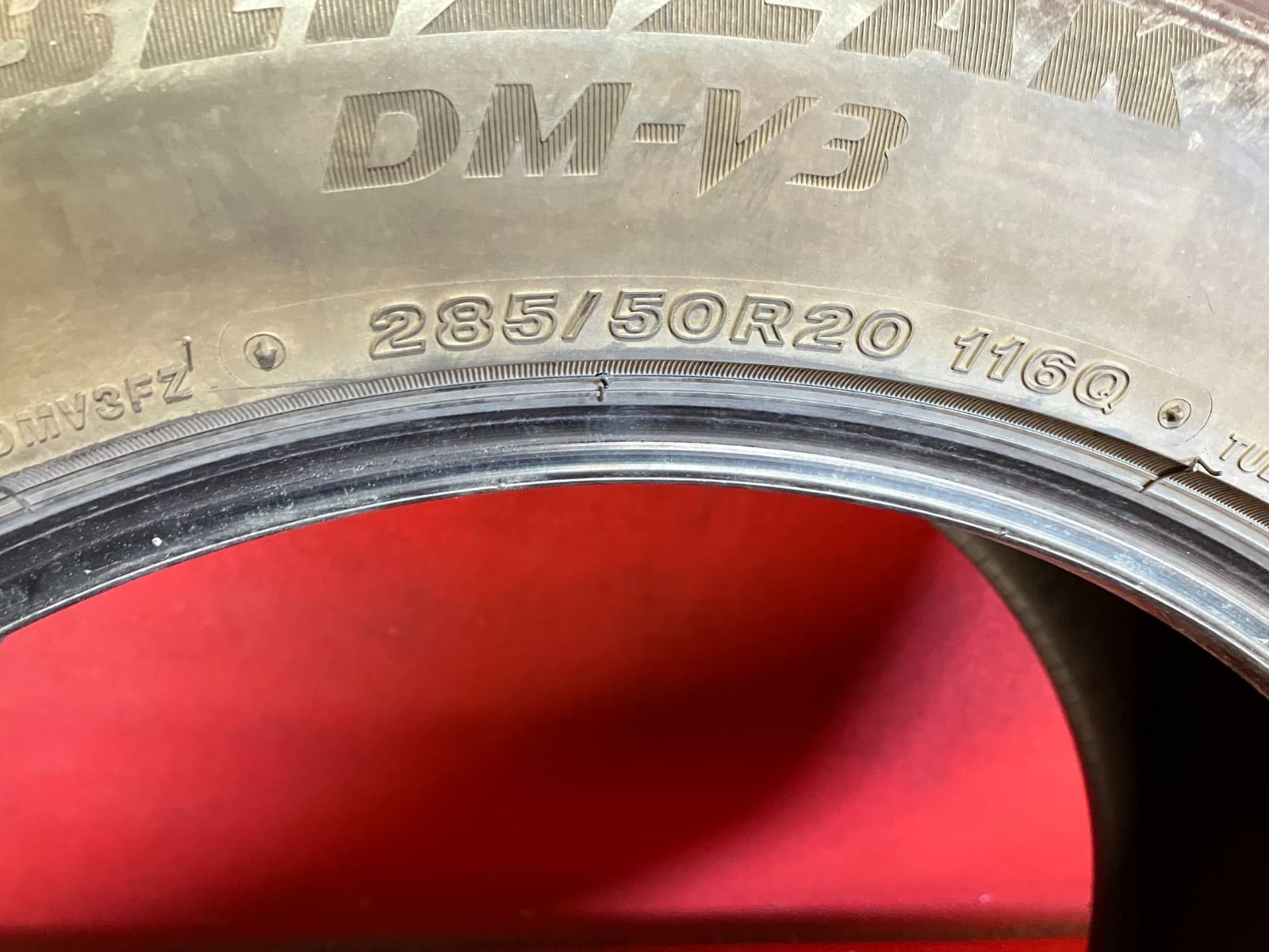 スタッドレスタイヤ