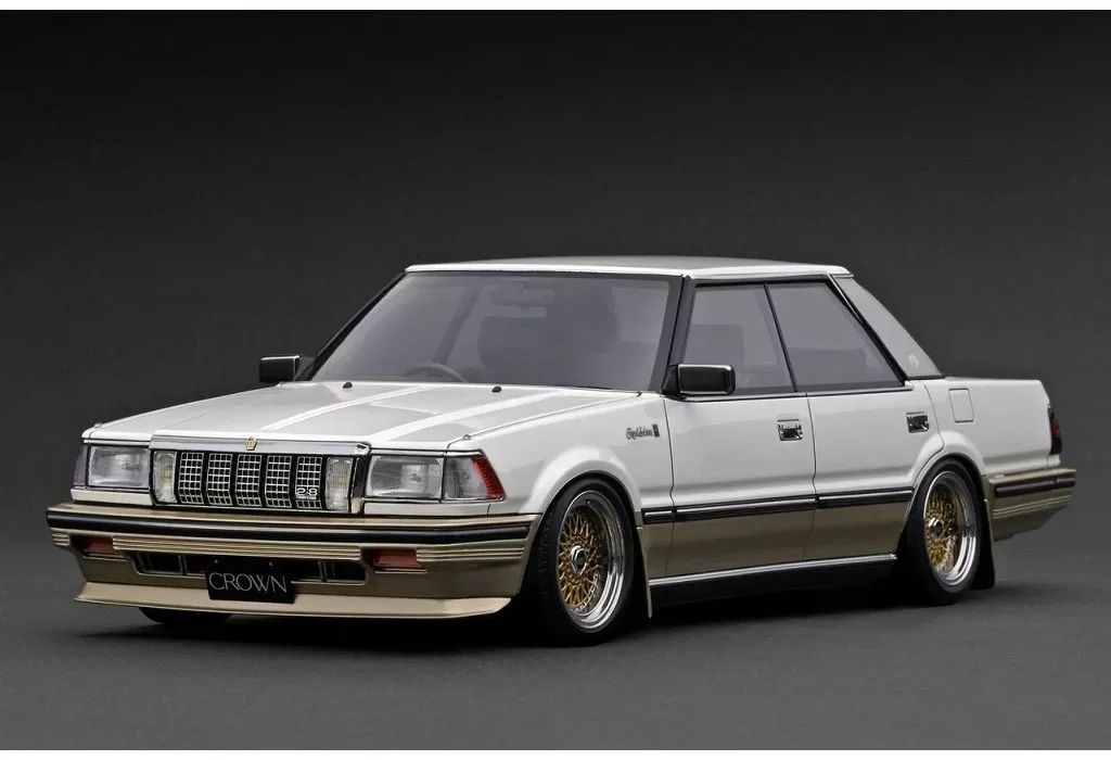 1⁄18 ミニカー Toyota Crown クラウン Royal | Saloon 1⁄18ミニカー