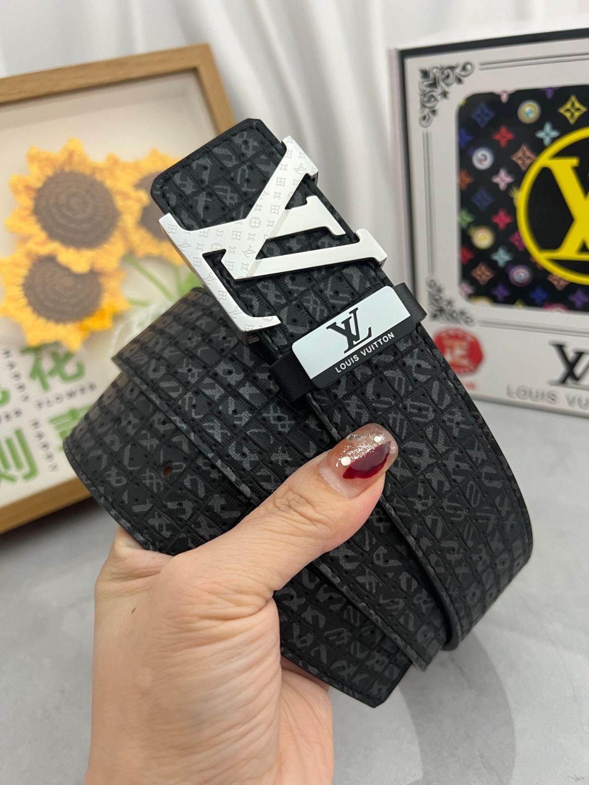 ルイヴィトン LOUIS VUITTON BELT ベルト・プリティー LV 20MM