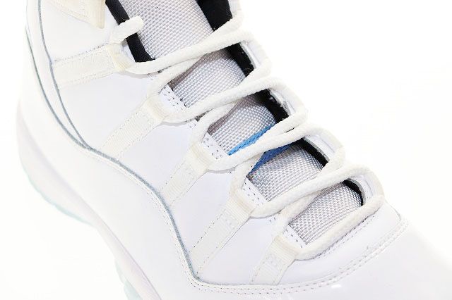 ナイキ ジョーダン ツートレイ “ホワイト/レジェンドブルー” NIKE 10/12発売｜Nike Air Jordan 1 Mid 