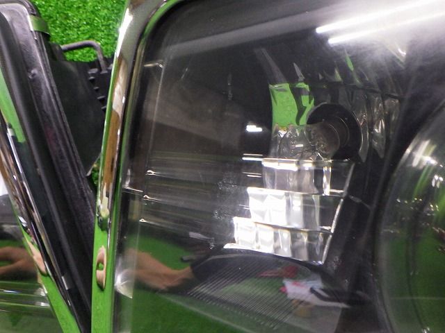 ヘッドライト左右