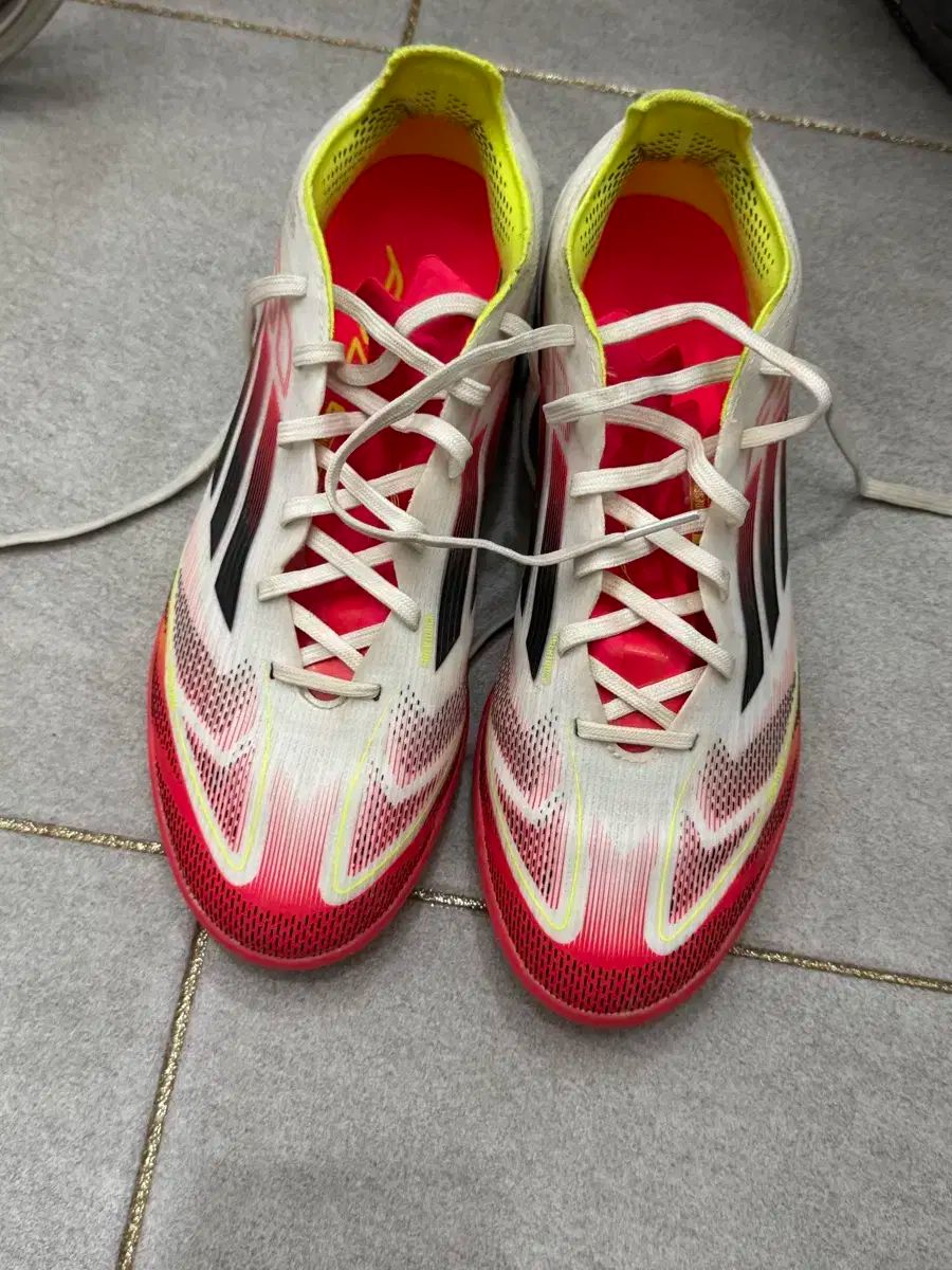 adidas アディダス F50 プロ TF サッカーシューズ