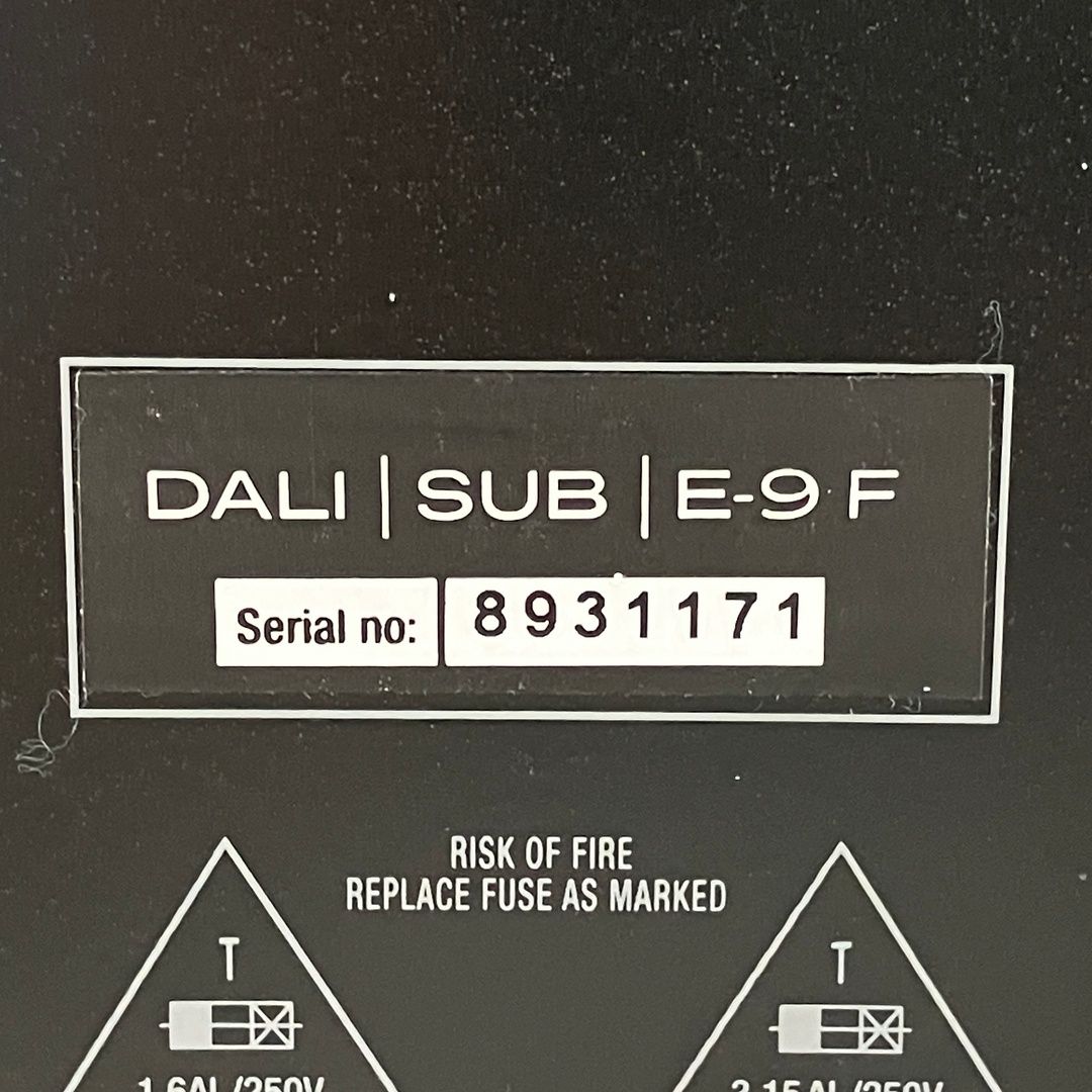 サブウーファー スピーカー