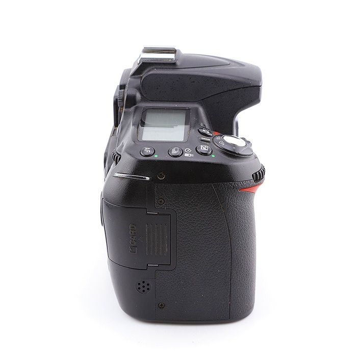 D90