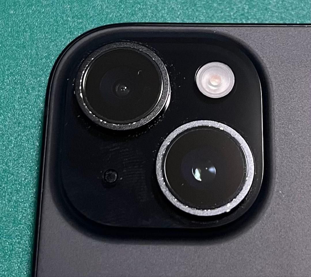 iPhone 15 ブラック 128 バッテリー100%【訳あり】 ① iPhone 15 ブラック 128 バッテリー100%【訳あり】 ① - メルカリ