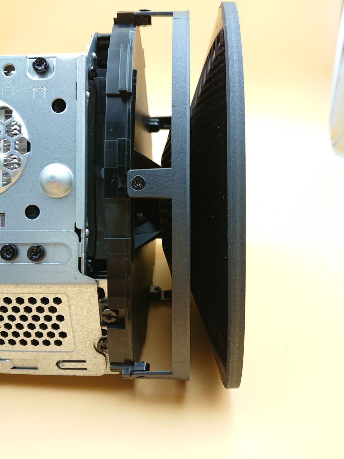 Windowsデスクトップ HP Psvilion Wave 600-a307jp HP、360度スピーカー内蔵の独創的なデスクトップ「HP Pavilion