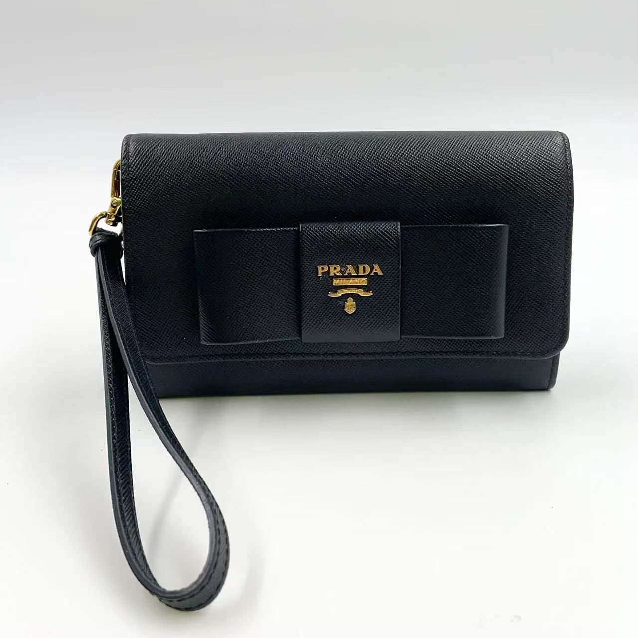 PRADA サフイアーノ レザー 2つ折り レザー ブラック 財布 ゴールド
