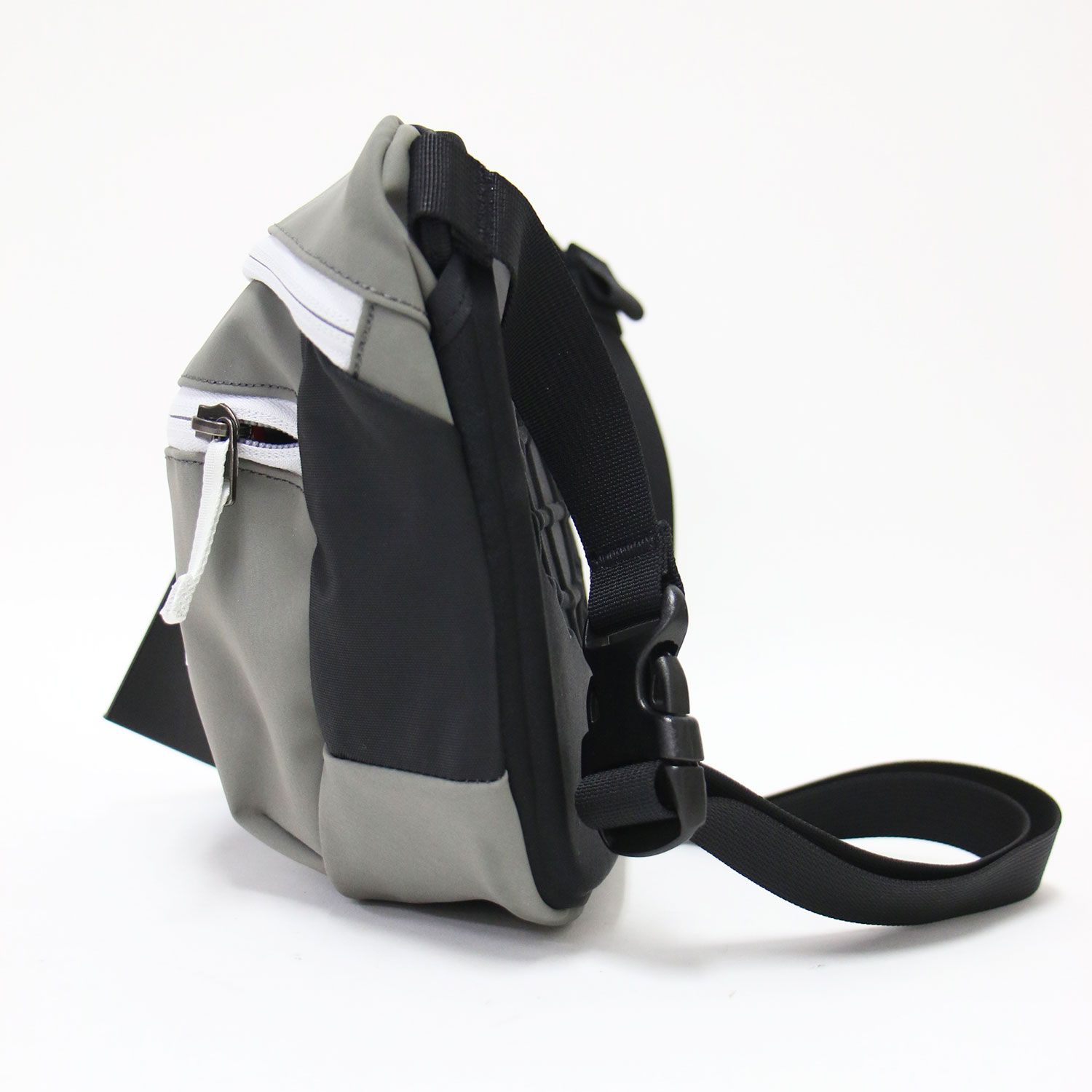 ARCTERYX アークテリクス バッグ グレー BEAMS 別注 ARRO ReBird 23春夏 ボディバッグ ショルダーバッグ ロゴ ナイロン ブランド コラボ カバン レディース