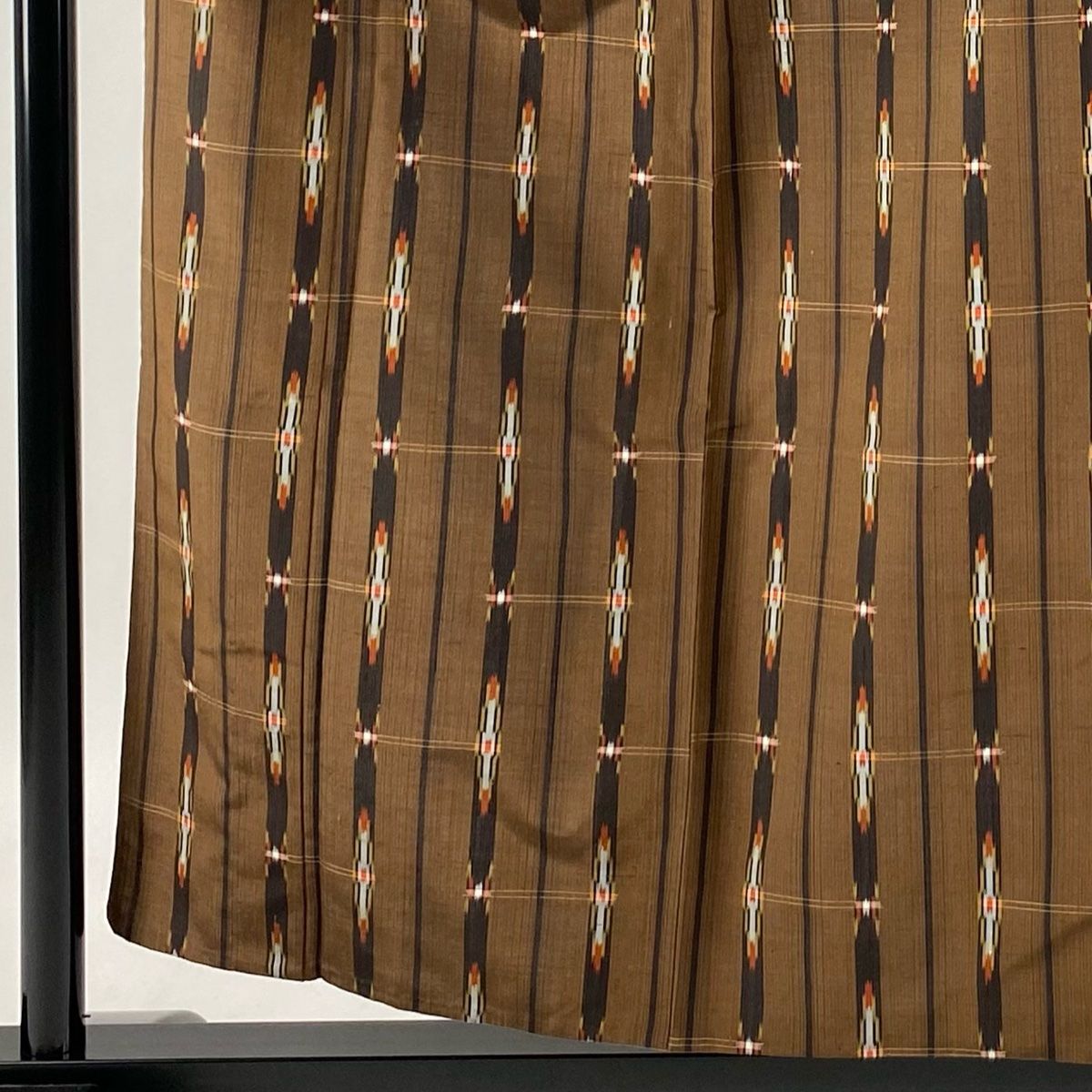 紬 秀品 段縞 幾何学 焦茶色 袷 159.5cm 64cm M 正絹 【中古】