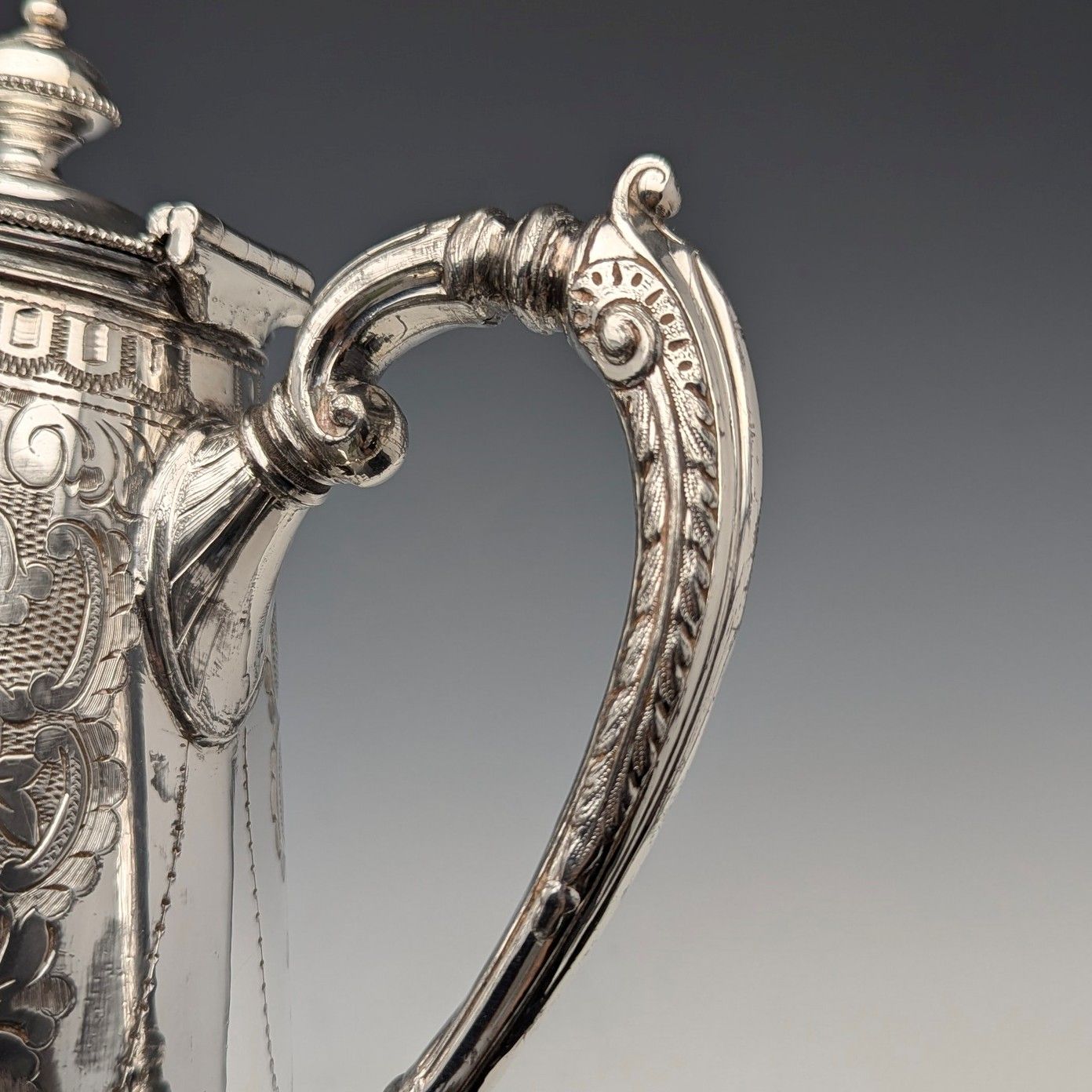 1870年頃 英国アンティーク シルバープレート製 コーヒーポット Philip Ashberry 1870年頃 英国アンティーク シルバープレート製 コーヒーポット