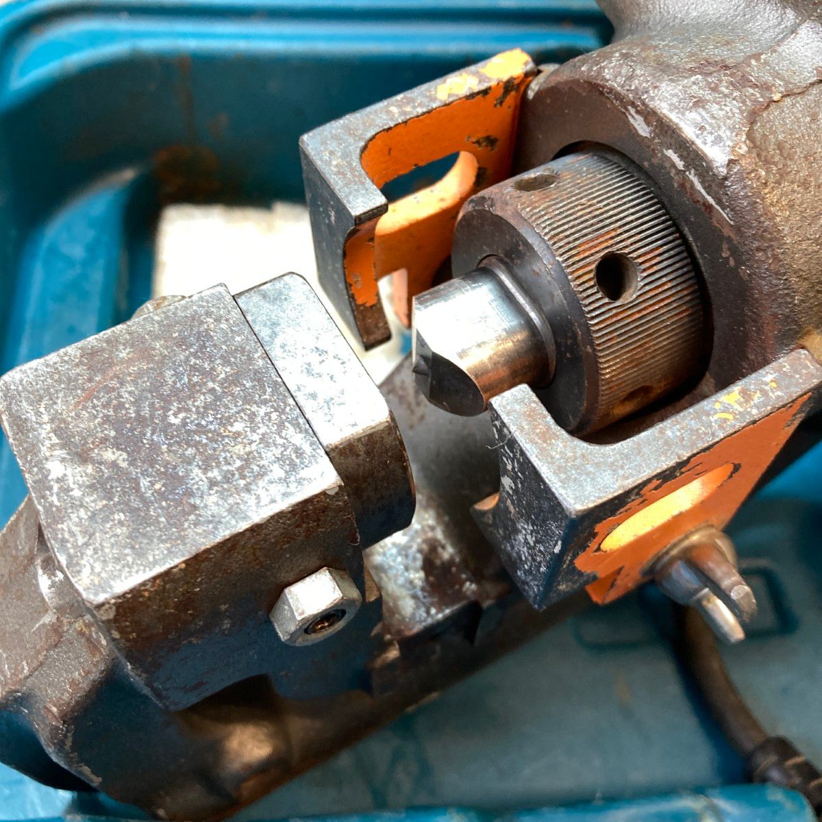 ＊＊Ogura コード式 電動油圧式パンチャー ケース付 N209W ブルー HRDEVELOPMENT_JP