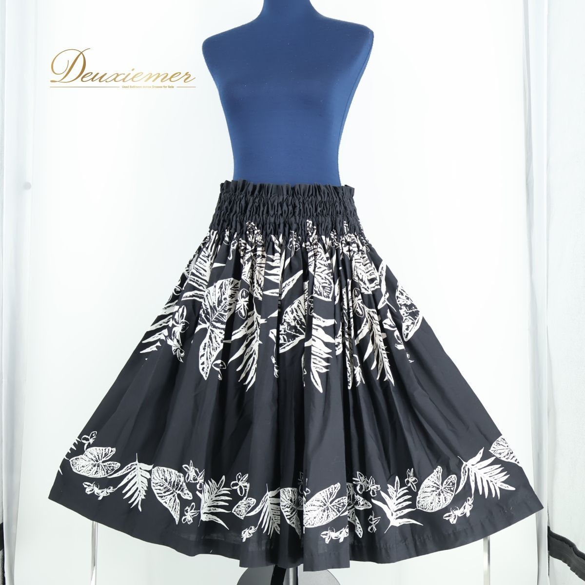 パウスカート☆フラダンス☆ハワイアン☆切り替えパウスカート☆ブラック×クリーム 亜希様専用☆フラダンス☆ハワイアン☆切り替えパウスカート☆ブラック