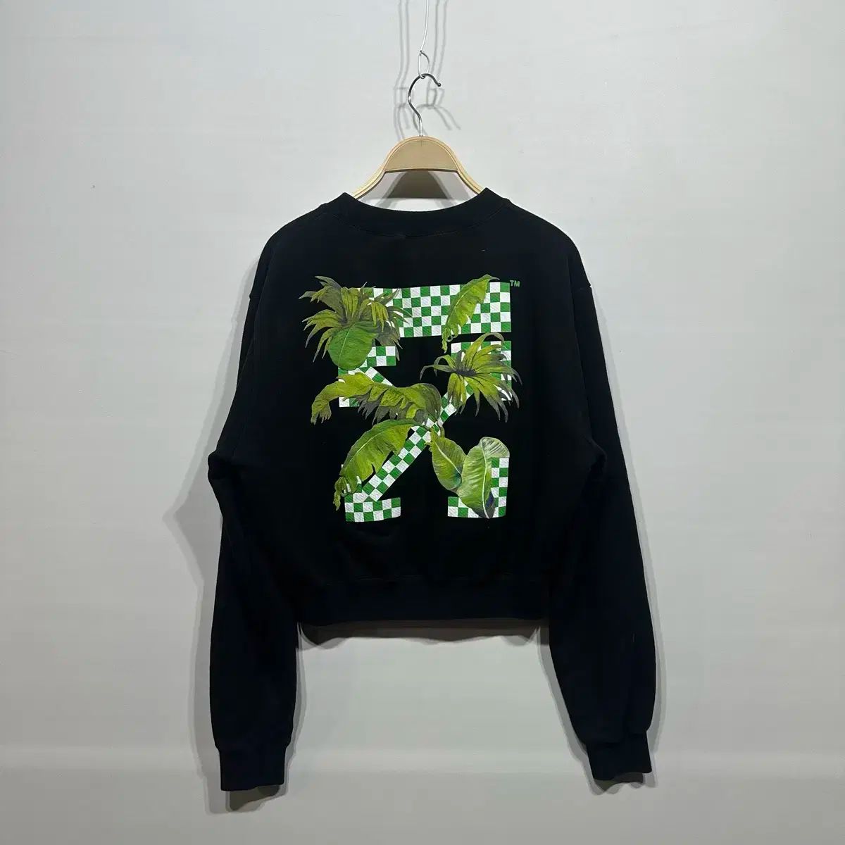 正規品 オフホワイト クロップドパーカー WWW_MORNINGWALKER_COM