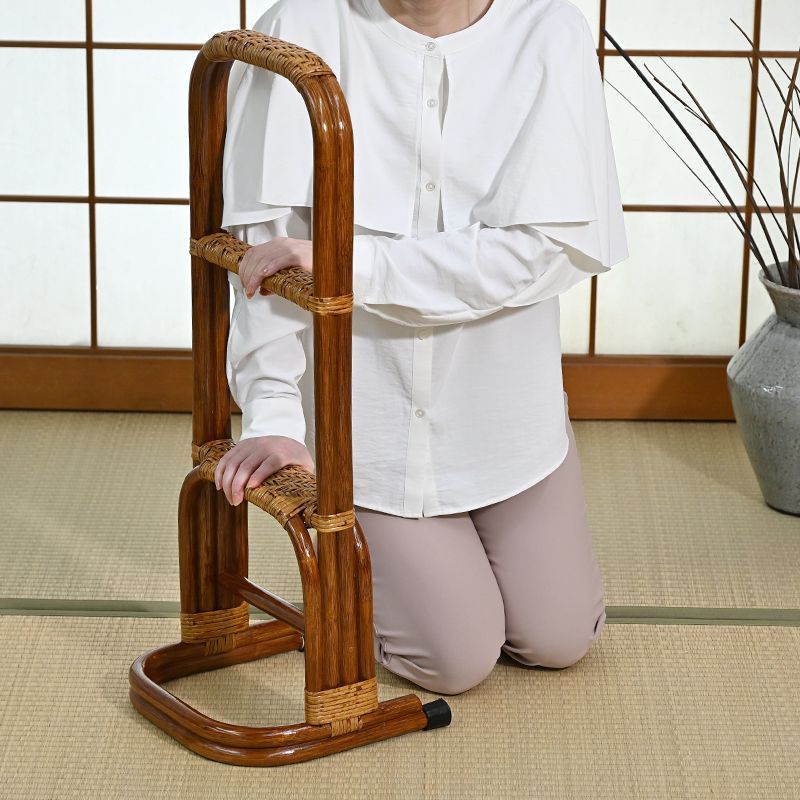 立ち上がり補助手すり