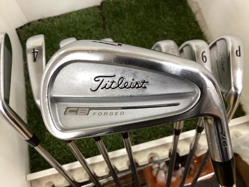 送料込メンズゴルフクラブセットTItileistタイトリストトミー