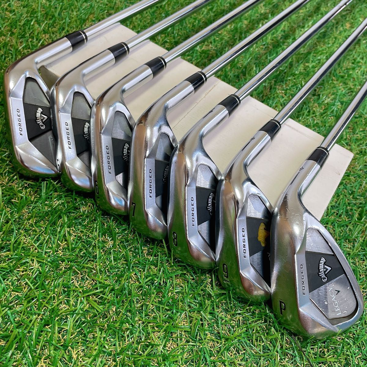 入会費無料。 人気 Callaway キャロウェイ LEGACY ブラック レガシー アイアンセット 7本 TrueTemper R300