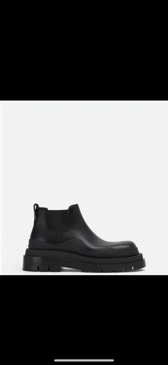 43 ボッテガ ヴェネタ タイヤブーツ ブラック