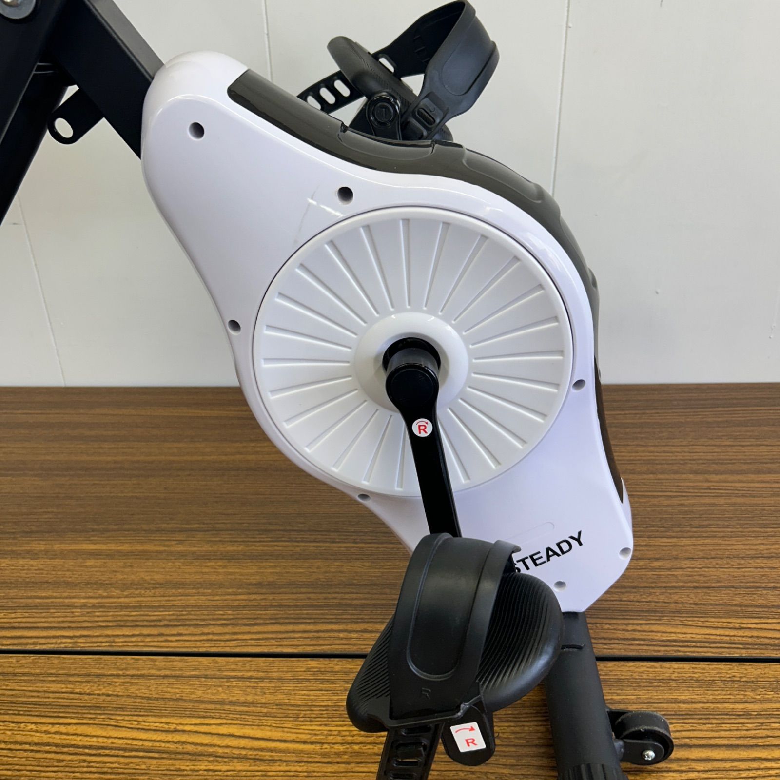 STEADY スタディー