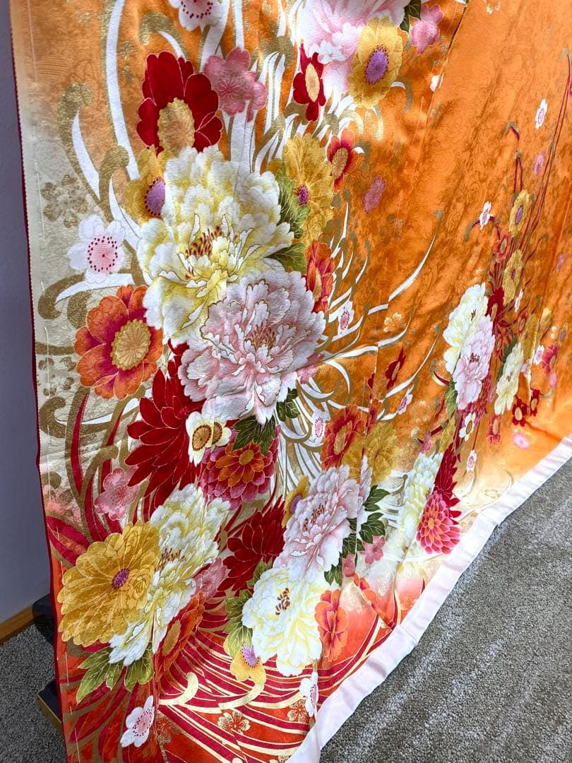 振袖 仮絵羽 舞台衣装 正絹 刺繍 金彩 紋意匠 未仕立て品 八掛付き