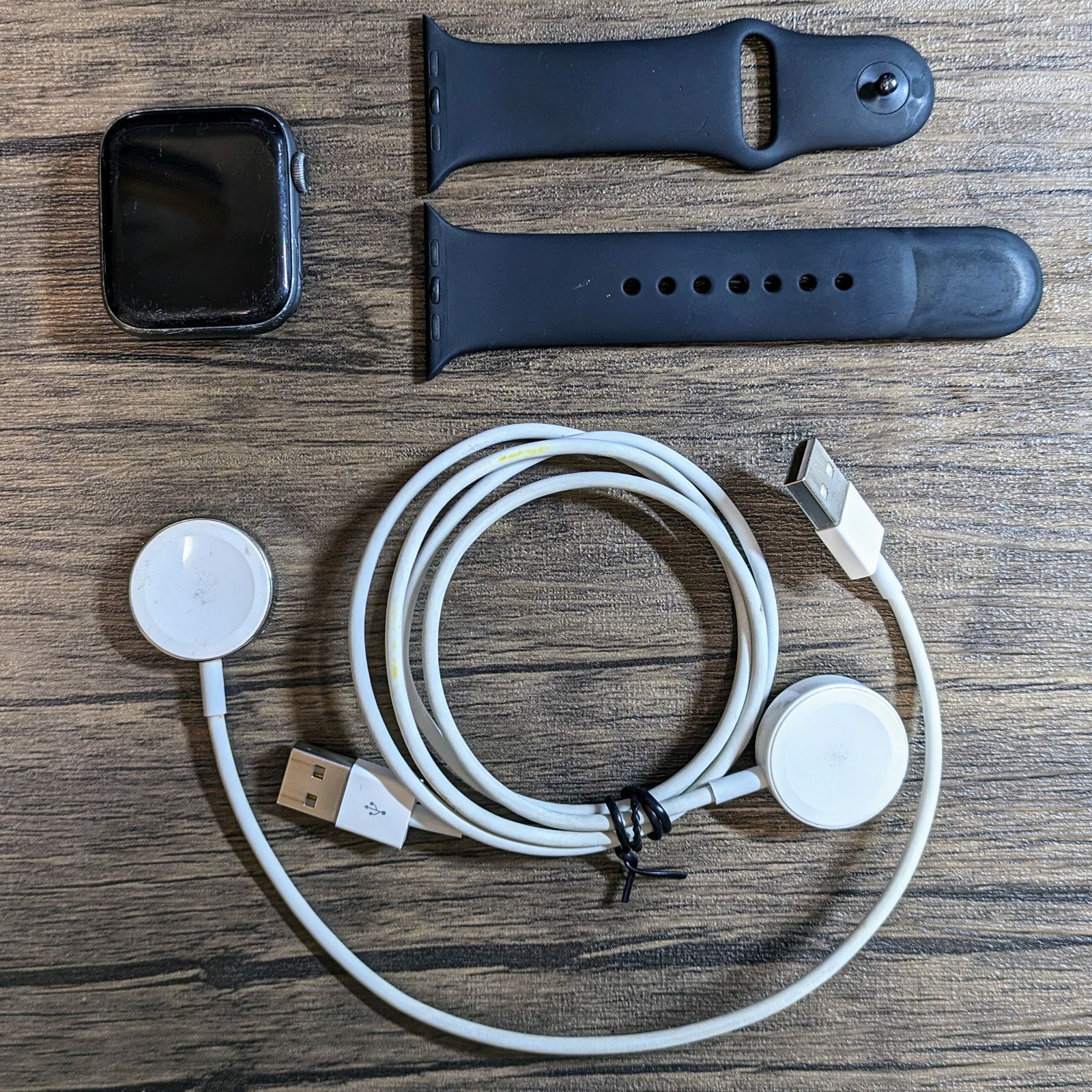 Apple Watch Series 4 本体 SPACE GRAY 44mm GPSモデル アルミニューム