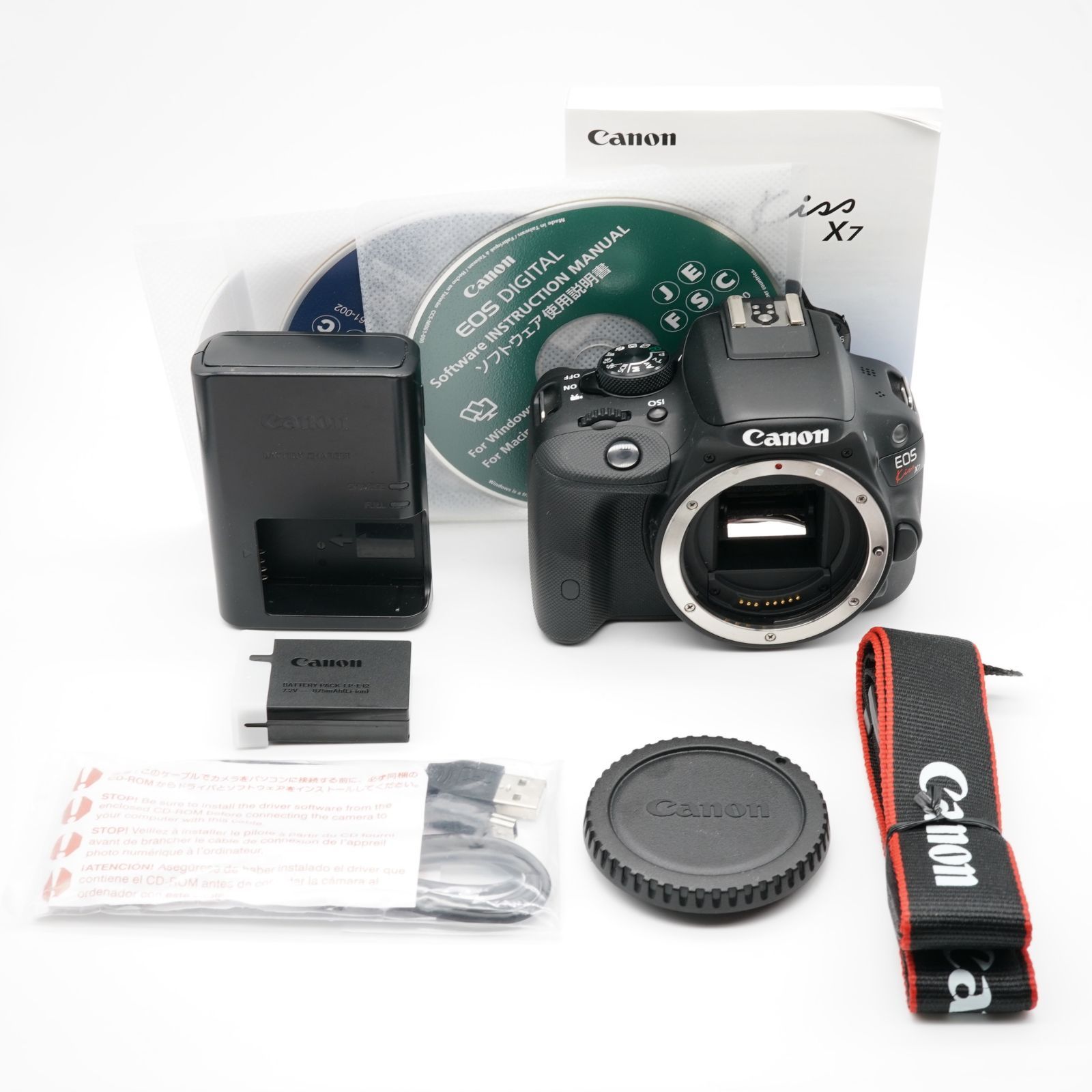 ほぼ新品 Canon キヤノン デジタル一眼レフカメラ EOS Kiss X7