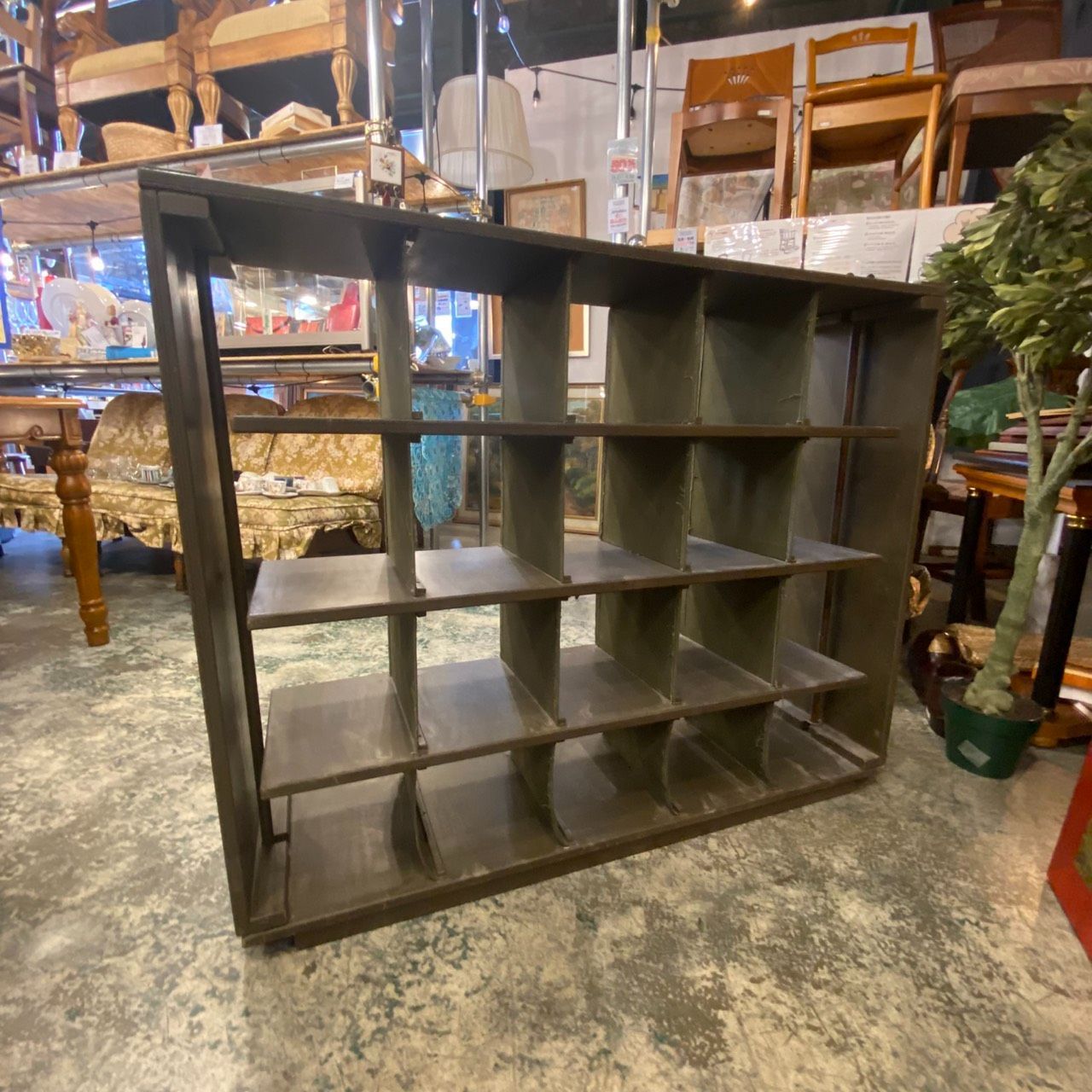 アーミーシェルフ