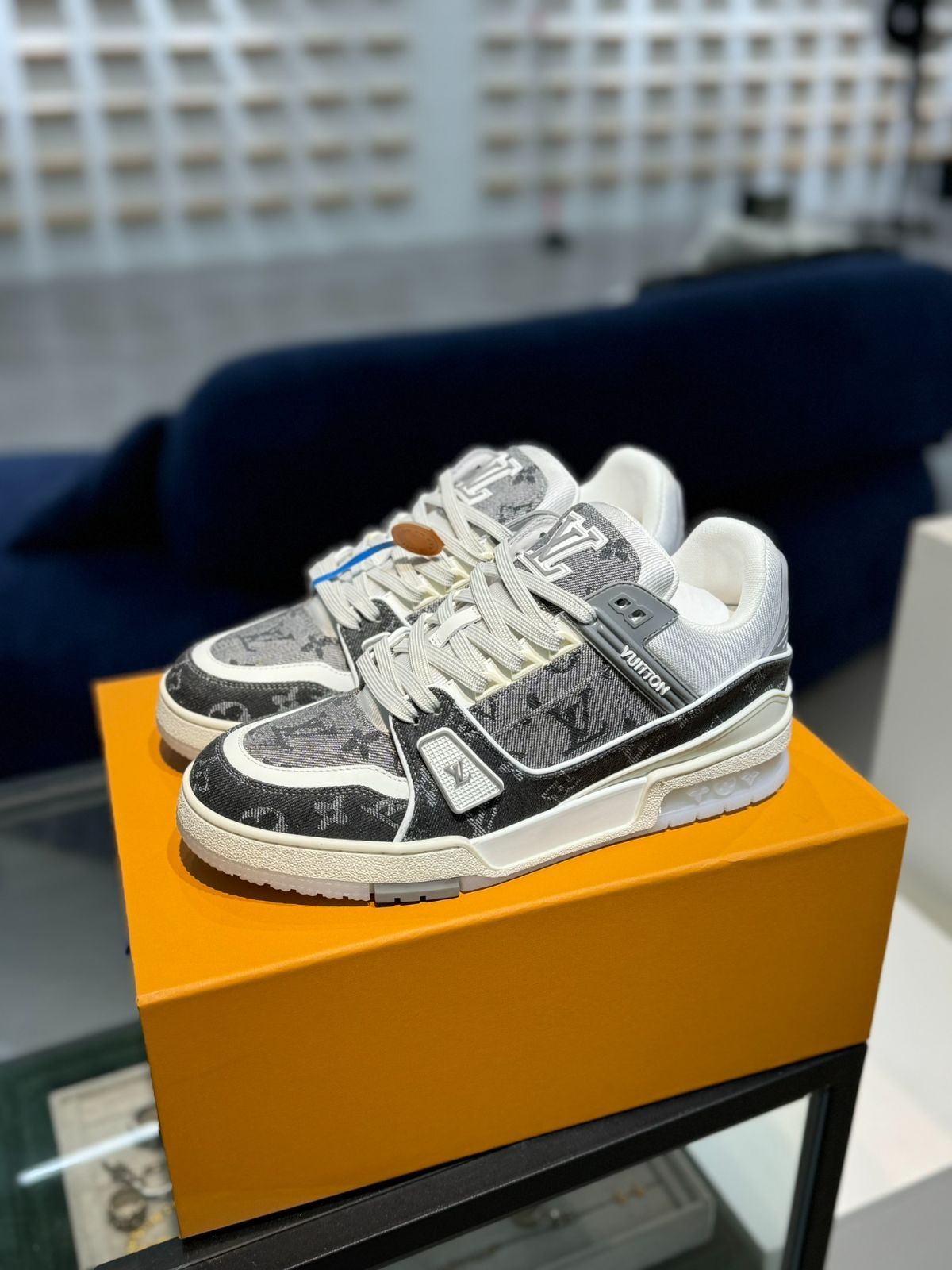Vuitton トレーナー