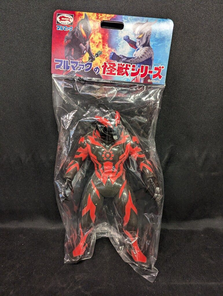 ブルマァク ウルトラマンベリアル 黒成型/赤塗装/顔ガンメタ ウルトラマンべリアル of ウルトラ怪獣.com