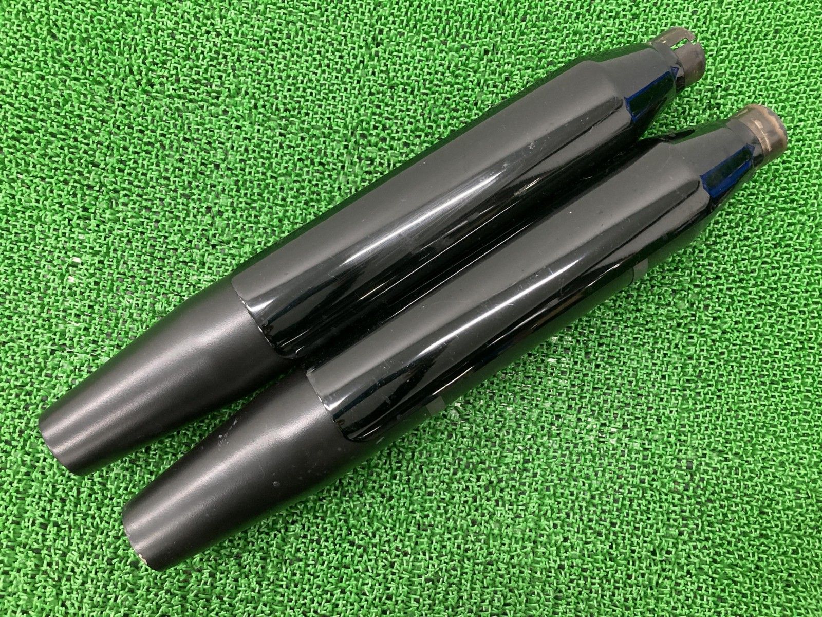 FXSE1800CVO サイレンサーマフラー 64900485 ハーレー 純正 ソフテイル