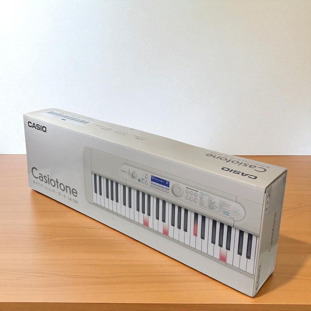 カシオ　光ナビゲーション電子キーボード　LK-520　ホワイト　61鍵盤　極美品 LK-520 | CASIO