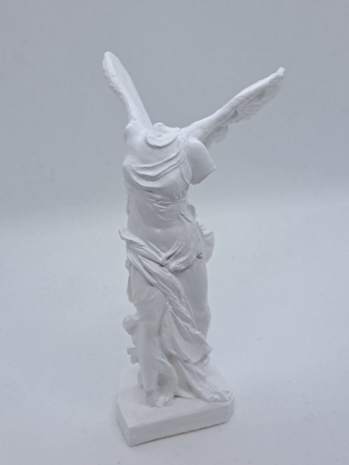 【緑屋】樹脂製 西洋彫刻 サモトラケ ニケ/置物 高37cm*g