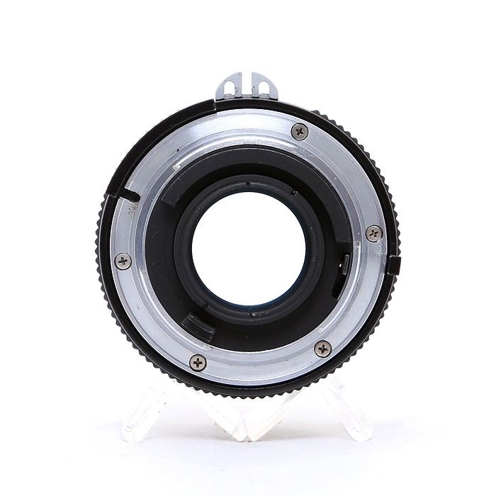 50mm F2