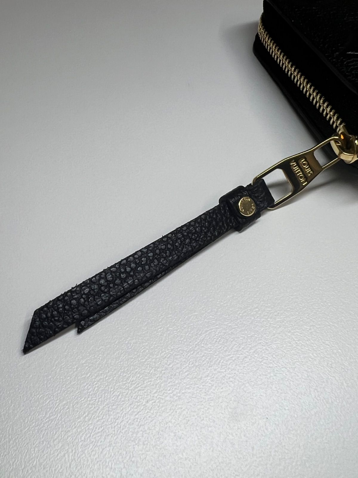 モノグラムアンプラント