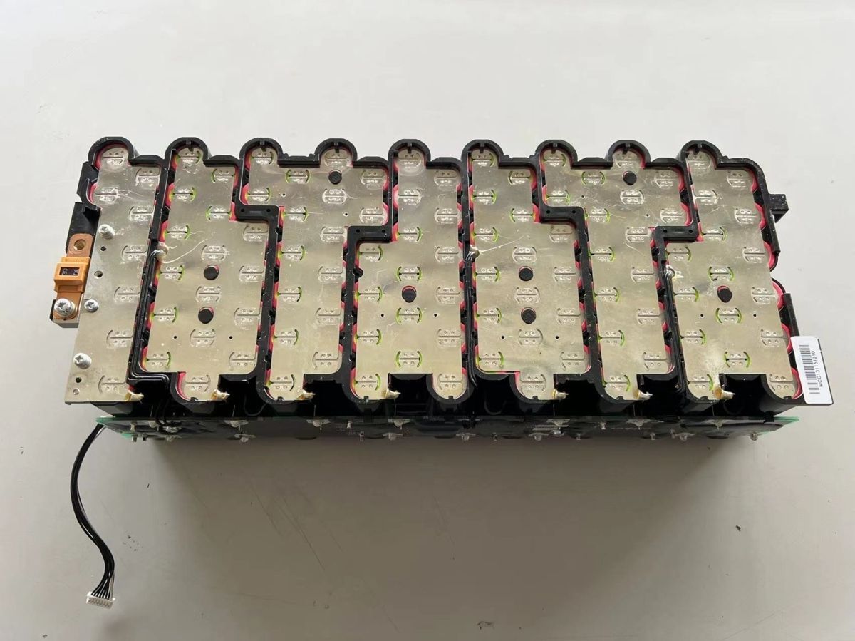 38Explore 38灯(NMM Monkey Ver.) 18650 電池