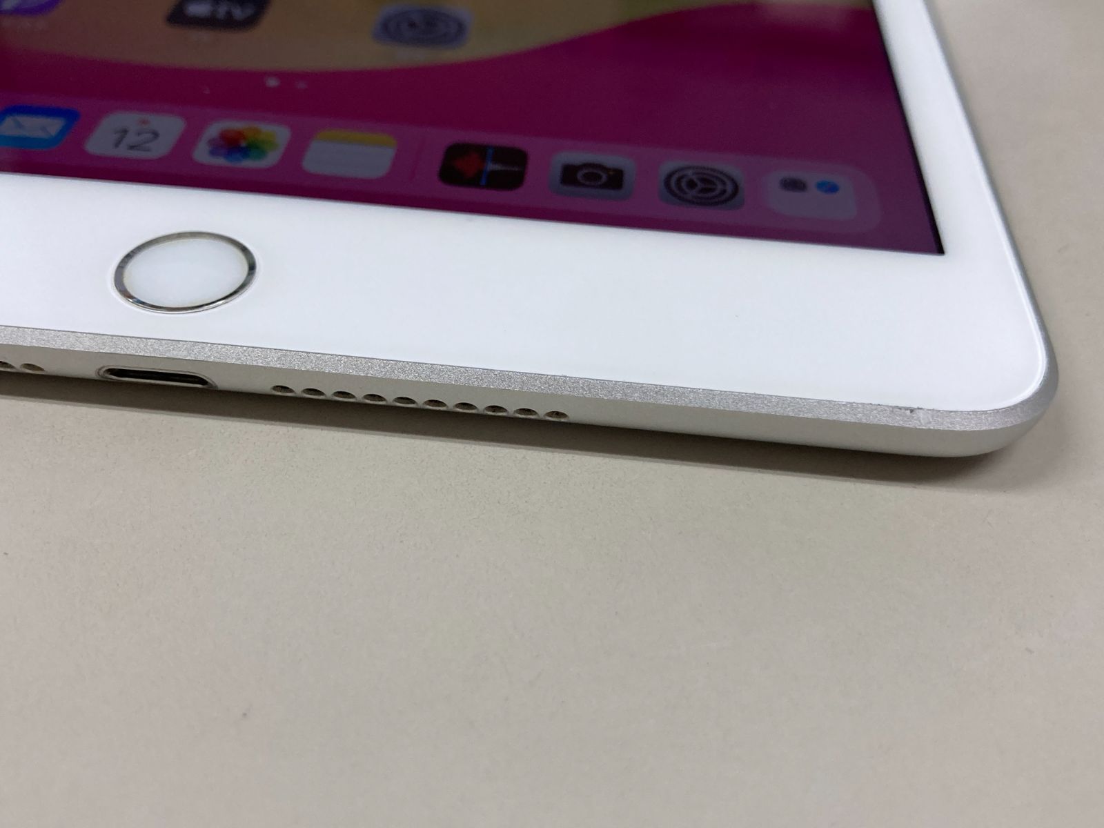 SIMフリー iPad mini5 シルバー 256G iPad mini5 SIMフリー256GB