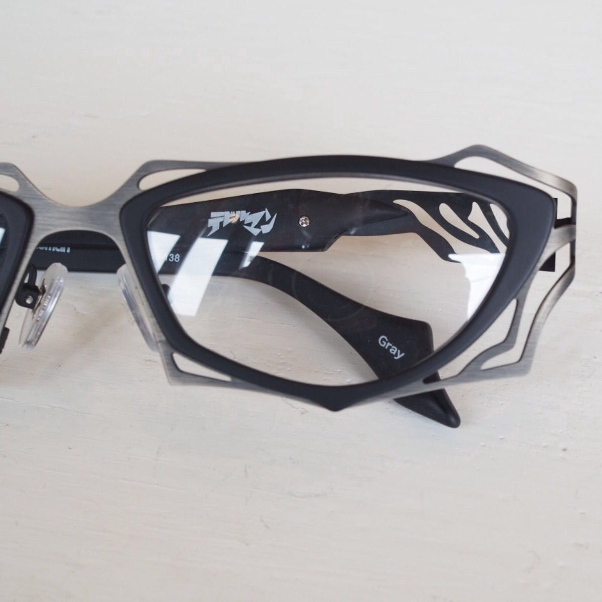 レスザンヒューマン × デビルマン 限定コラボメガネフレーム グレー  