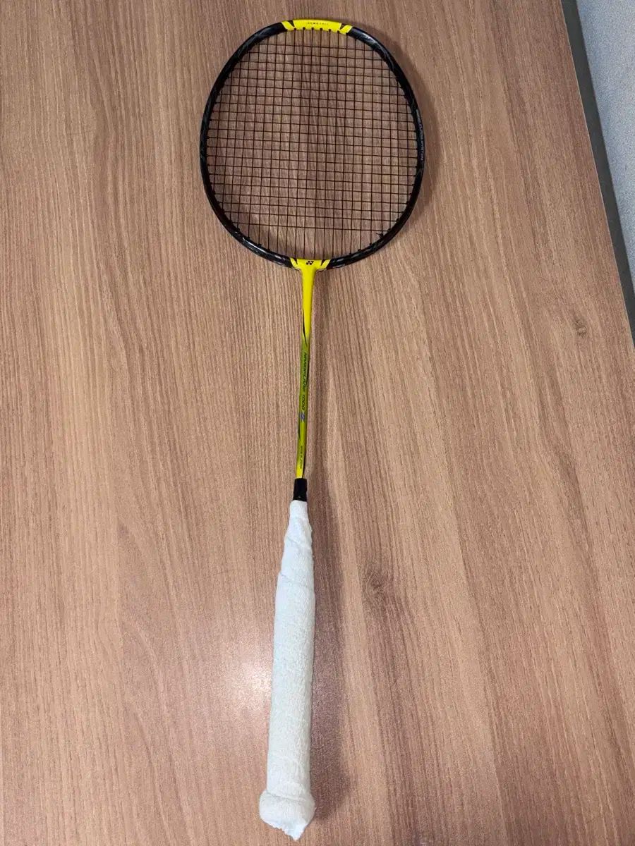 YONEX 1000Z イエロー バドミントンラケット Amazon | YONEX(ヨネックス) バドミントンラケット ナノフレア1000Z