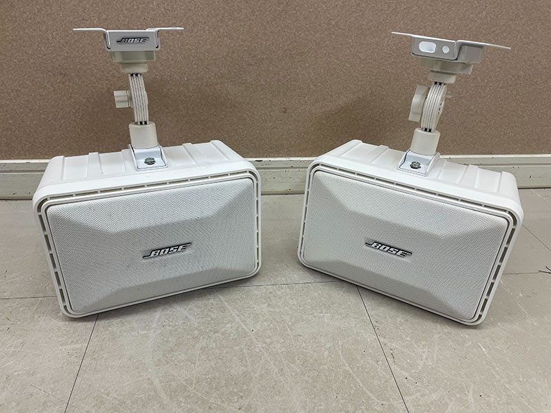 ベストセラー BOSE ボーズ スピーカー 101MMW 天吊り ペア ホワイト金具付き スピーカー・ウーファー