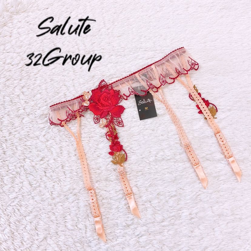 新品タグ付き】Wacoal Salute ワコール サルート 32グループ 32G 花火