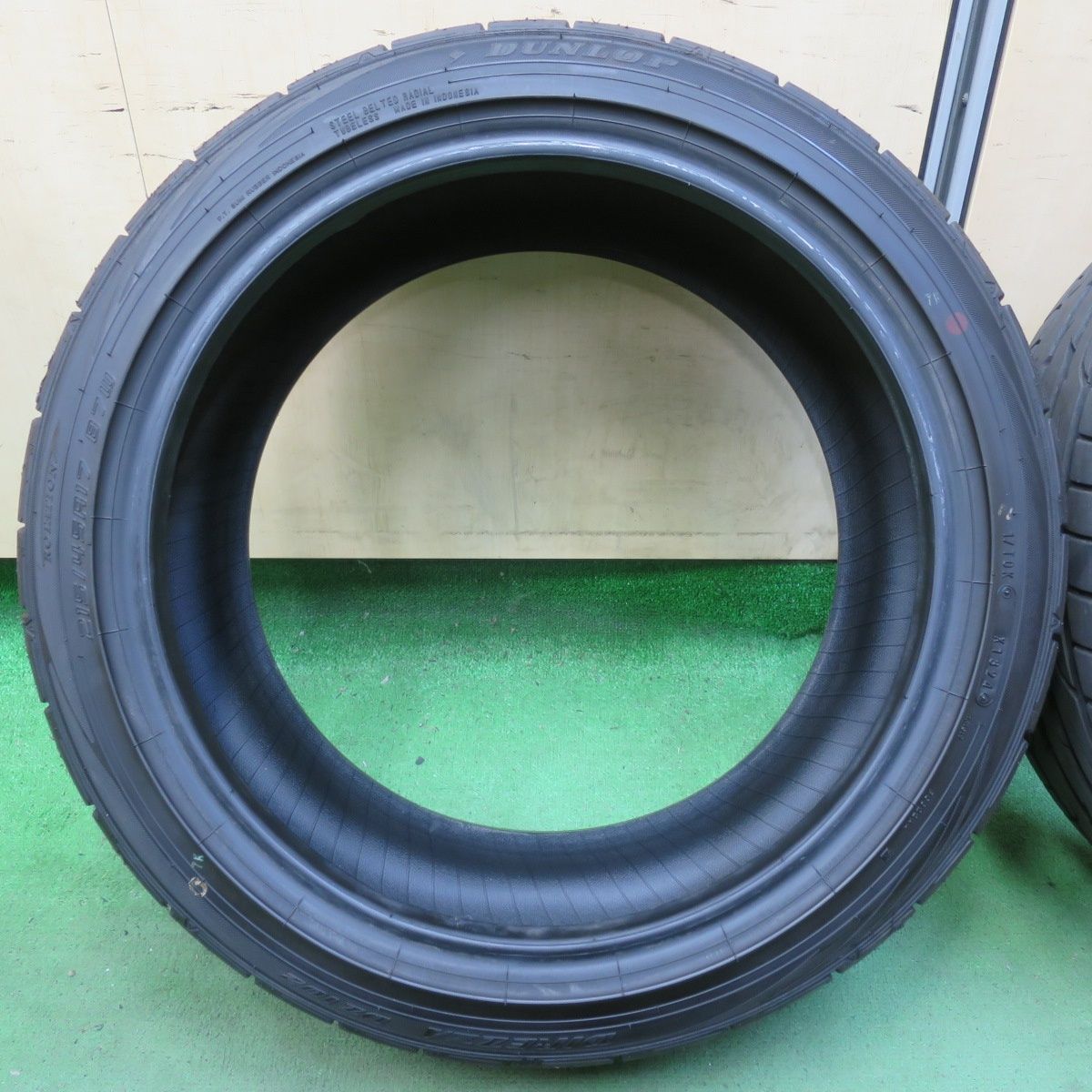 こうぞう様送料込　VINMAX　SPORT　V11　215/40R17　バリ溝 VINMAX SPORT V11 215/40R17 2本 9分溝 程度良好！ : レインボー